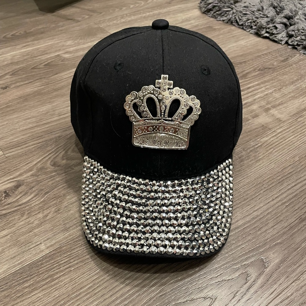 NWT Black Princess / Queen Ball Cap